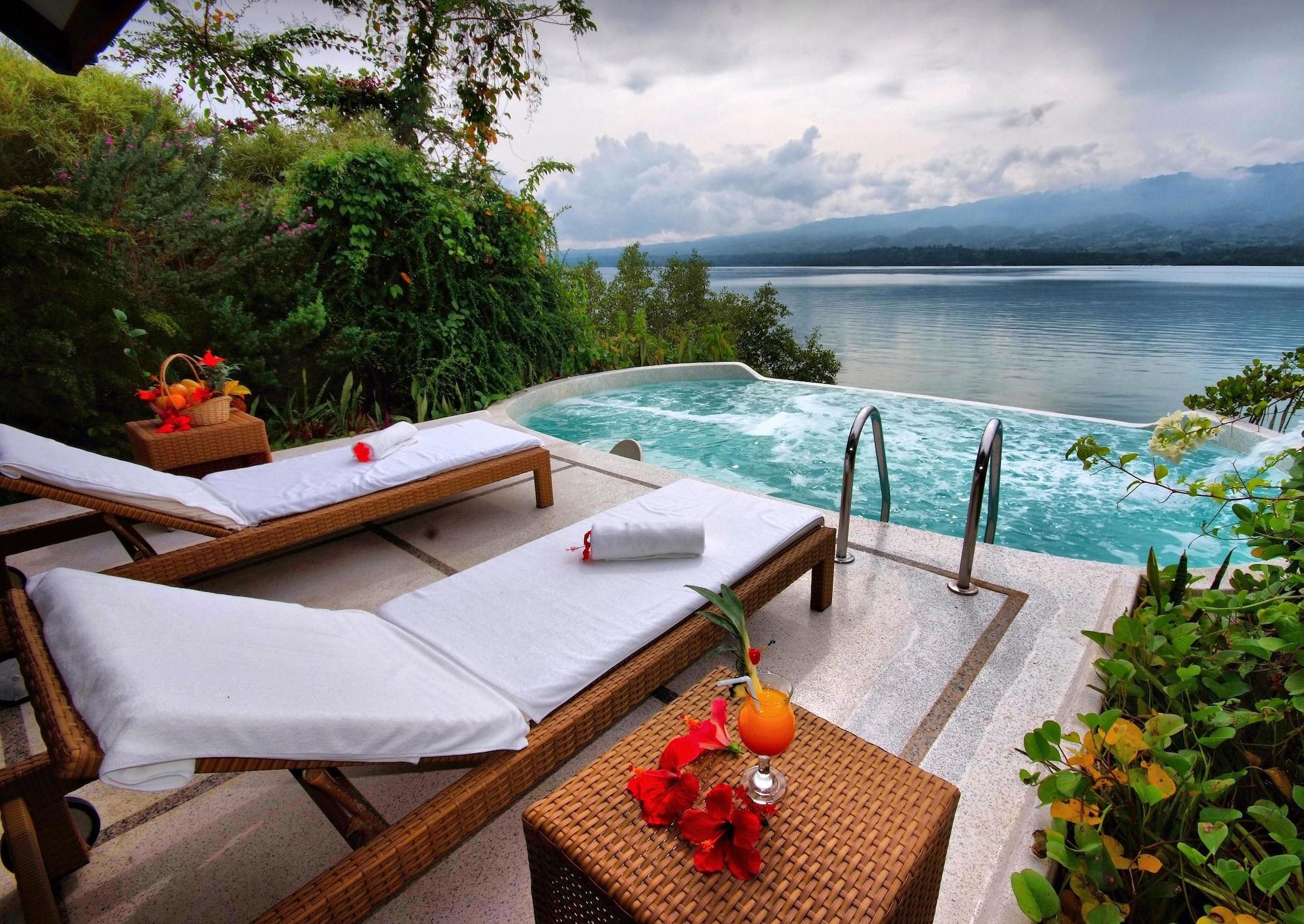 Badian Island Wellness Resort Exterior foto